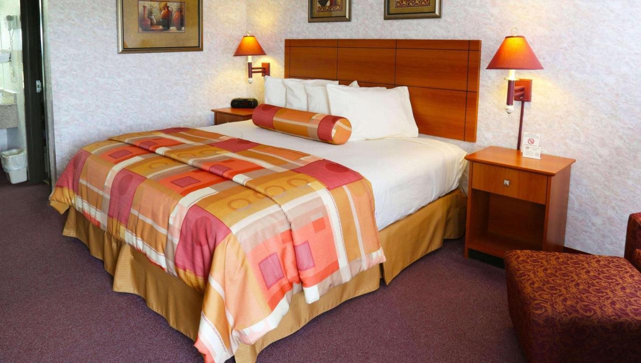 Magnuson Howell/brighton Motel Howell
