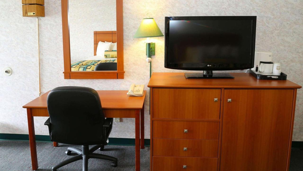 Magnuson Howell/brighton Motel